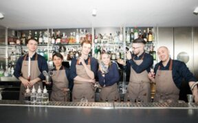 lo staff del Piano 35 Lounge Bar a Torino
