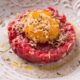 battuta di carne piemontese con uovo e parmigiano